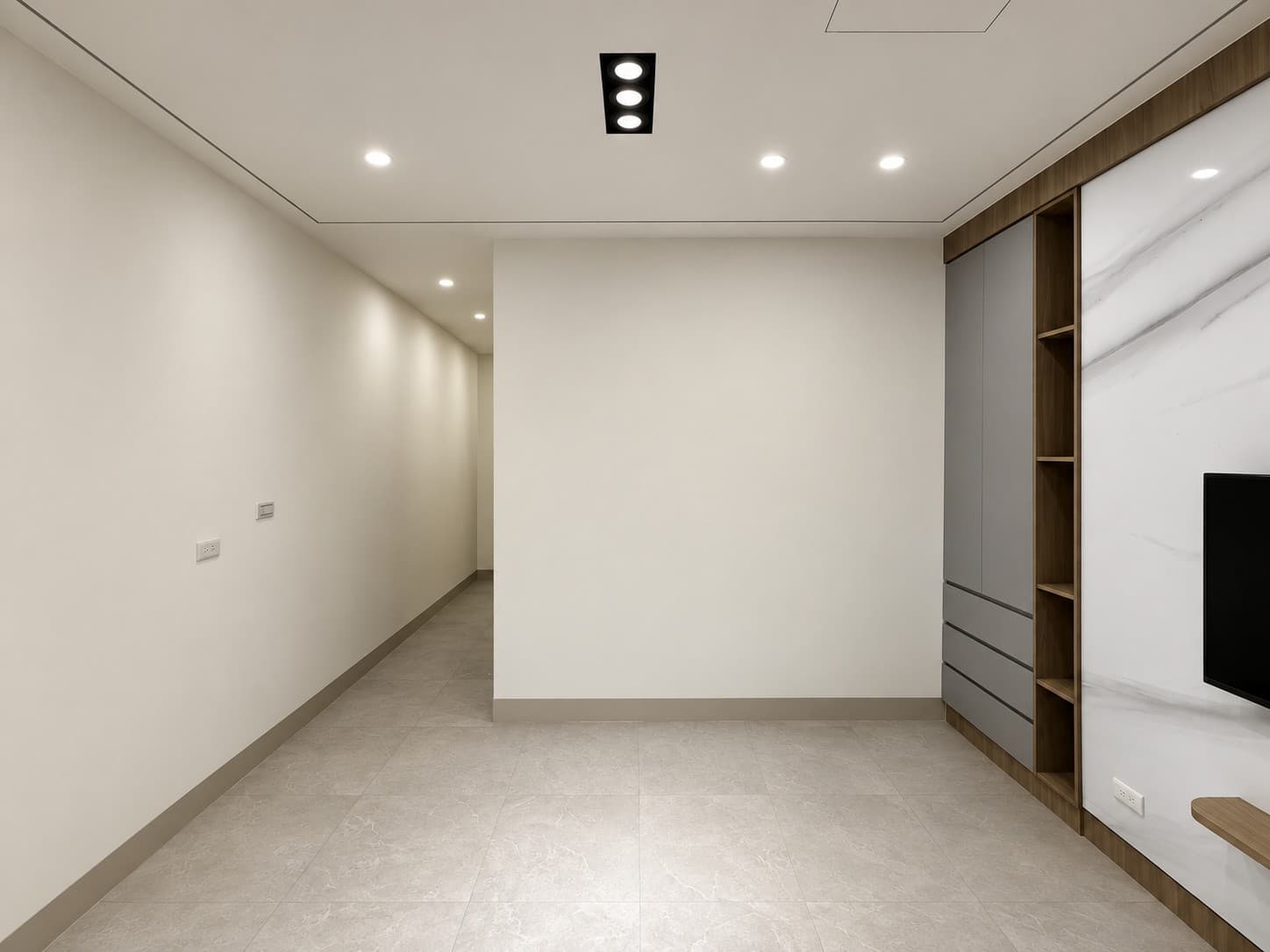 鎮中路老屋客廳翻修後,走道與收納櫃體