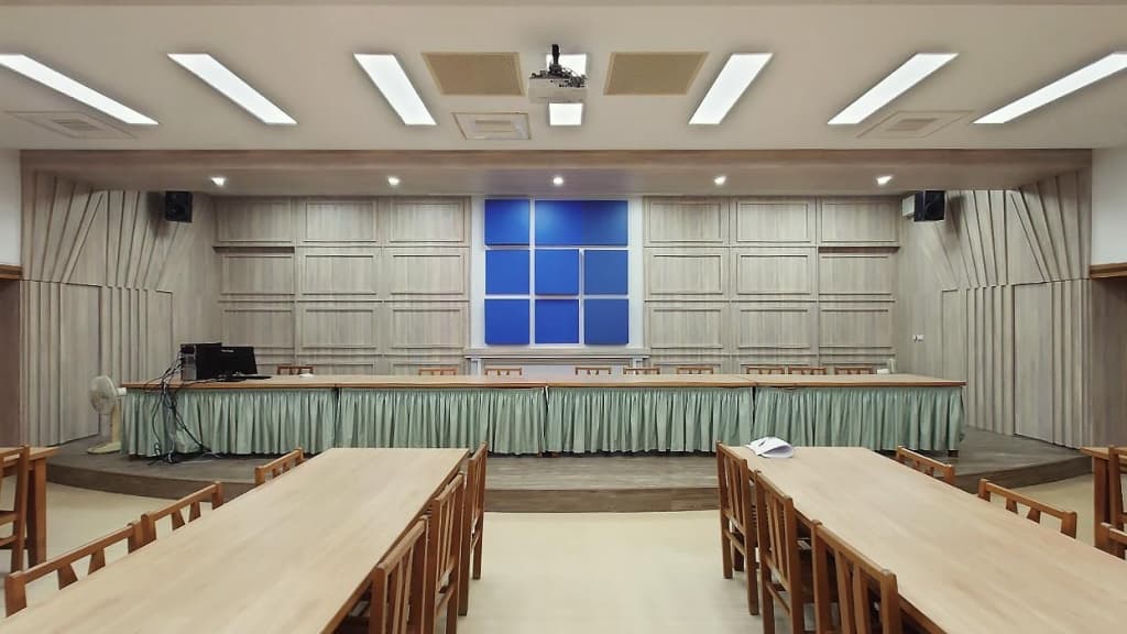 學校講台